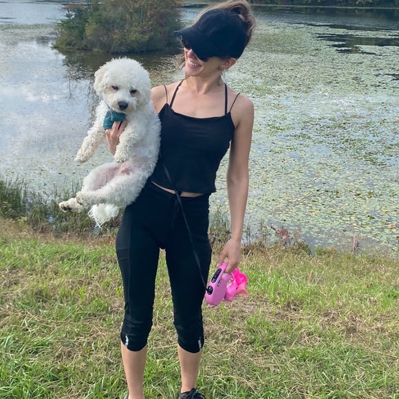 🍬Meet your posher, Eryn 🍬 - Picture 3 of 7